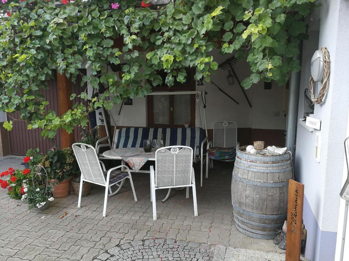 Haus Bienen Panzió Ihringen Kültér fotó